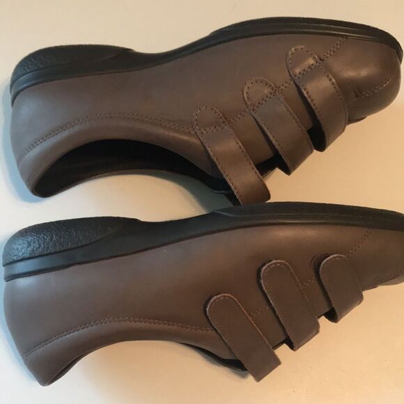 COSYFEET Shoes 9 NWOT - Picture 3 of 8